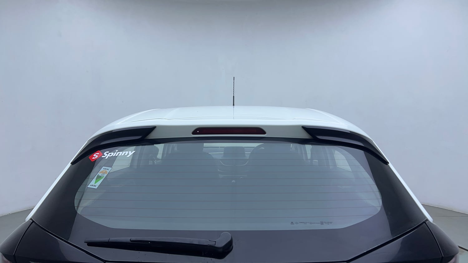 Used 2021 Tata Altroz XZ Petrol Petrol Manual exterior BACK WINDSHIELD VIEW