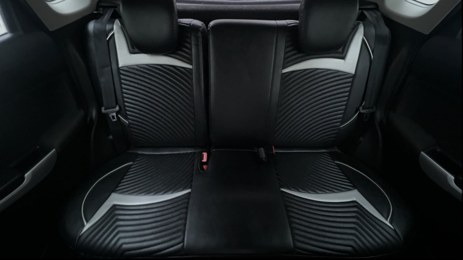 Used 2017 Maruti Suzuki Baleno Zeta 1.2 Petrol Manual interior REAR SEAT CONDITION VIEW