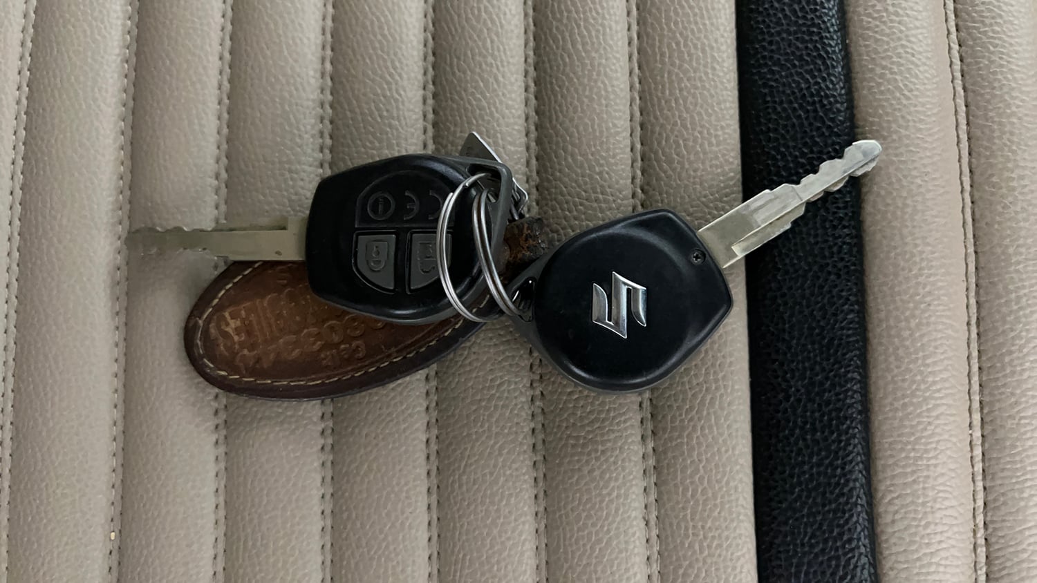 Used 2018 Maruti Suzuki Dzire VXi AMT Petrol Automatic extra CAR KEY VIEW