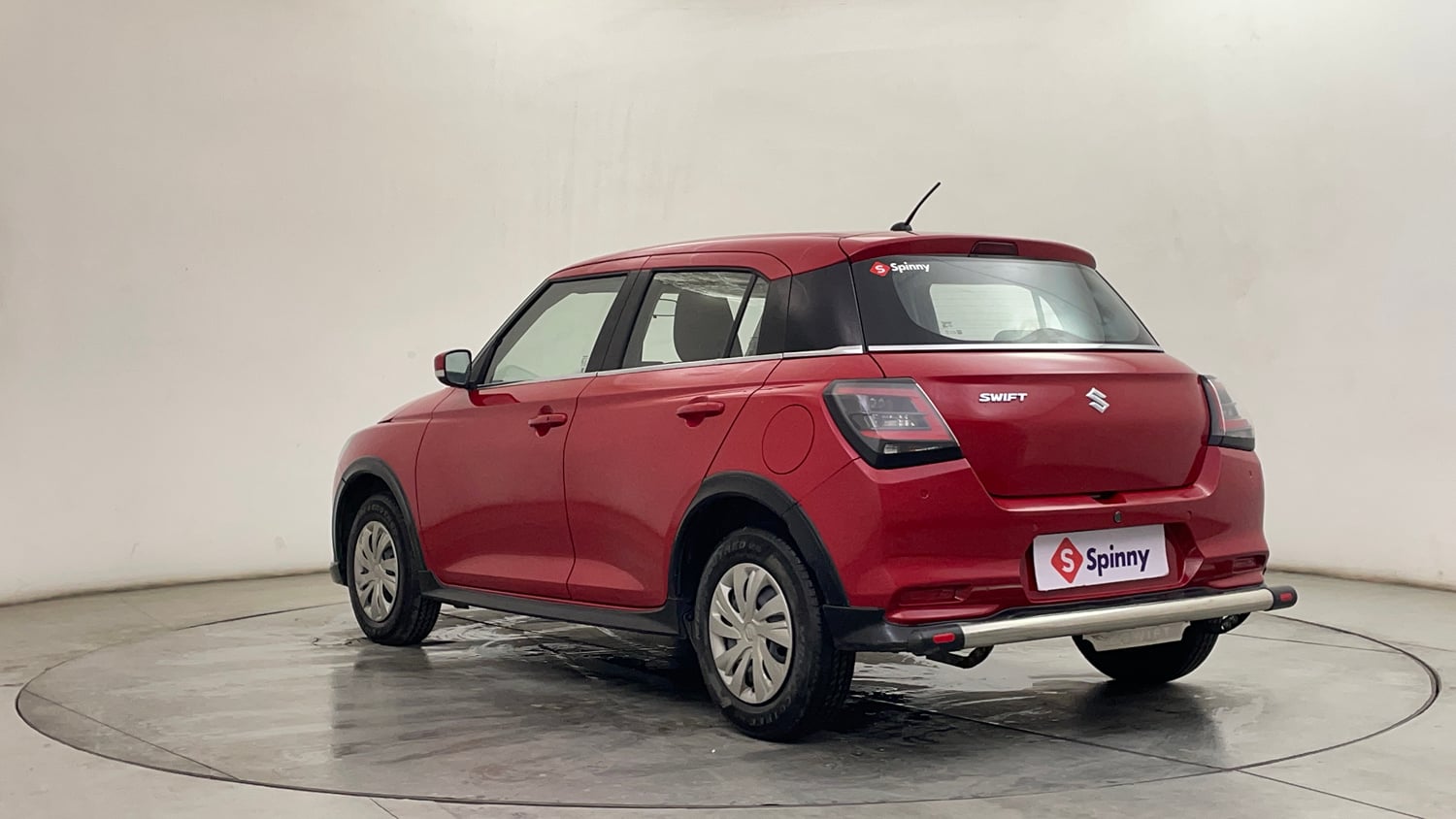 Used 2024 Maruti Suzuki Swift VXi (O) AMT Petrol Automatic exterior LEFT REAR CORNER VIEW