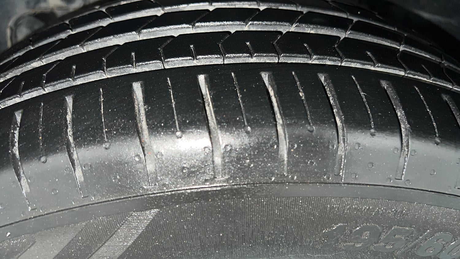 Used 2021 Tata Nexon XMA (S) Diesel Diesel Automatic tyres LEFT FRONT TYRE TREAD VIEW
