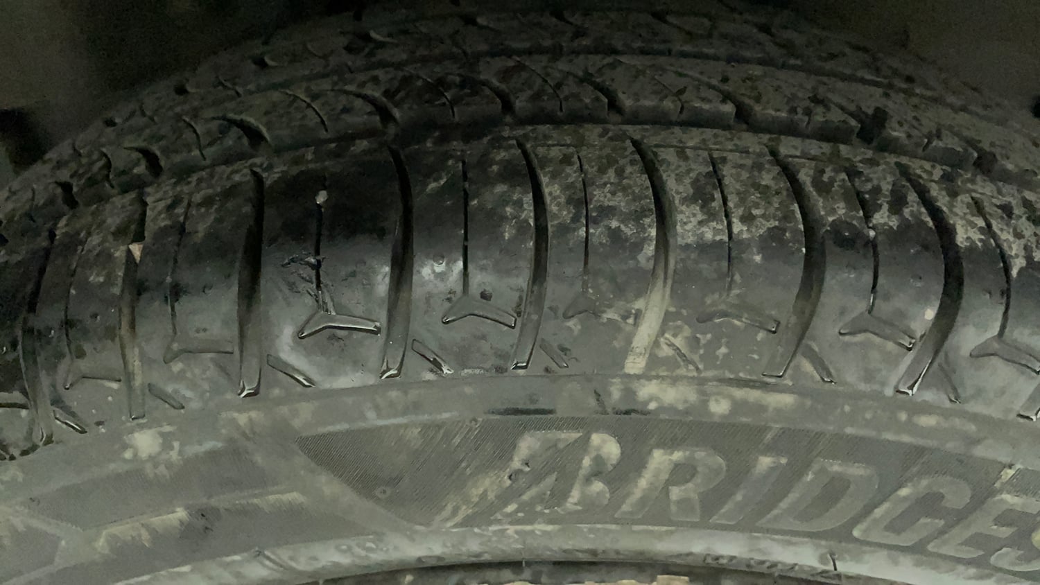 Used 2017 Honda City V Petrol Manual tyres LEFT REAR TYRE TREAD VIEW