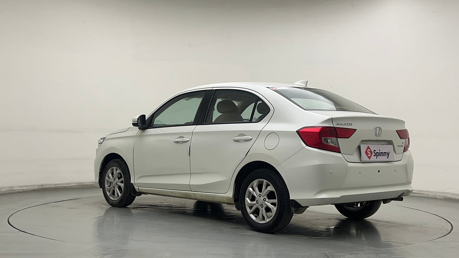 Used 2019 Honda Amaze 1.2 V MT Petrol Petrol Manual exterior LEFT REAR CORNER VIEW