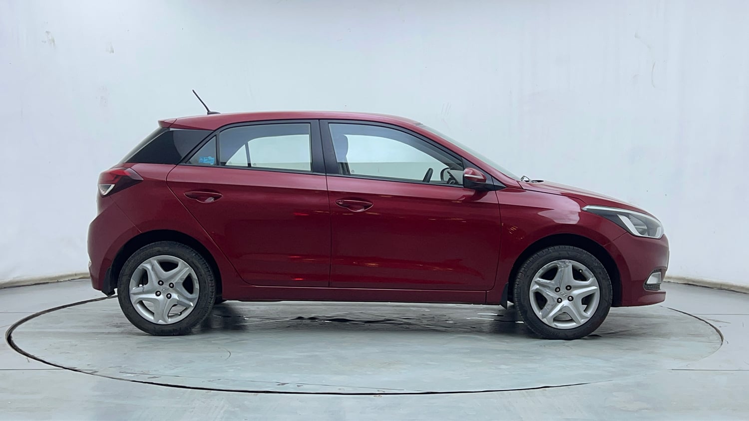 Used 2017 Hyundai Elite i20 Asta 1.2 Petrol Manual exterior RIGHT SIDE VIEW