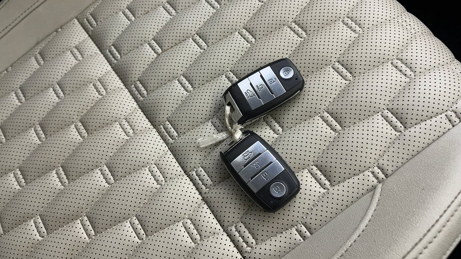 Used 2022 Kia Seltos HTX 1.5 Petrol Manual extra CAR KEY VIEW