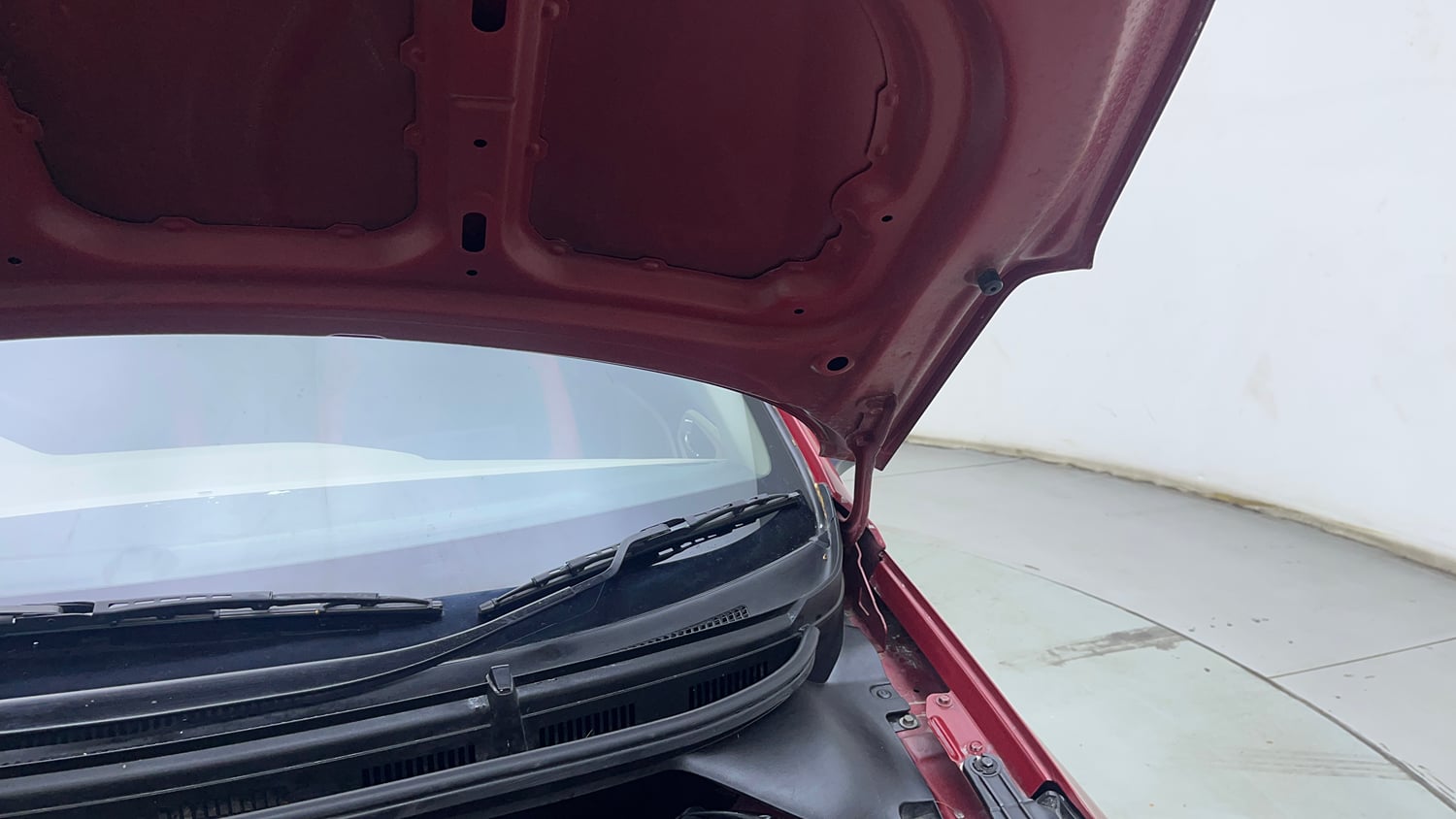 Used 2020 Hyundai Elite i20 Sportz Plus 1.2 Petrol Manual engine ENGINE LEFT SIDE HINGE & APRON VIEW