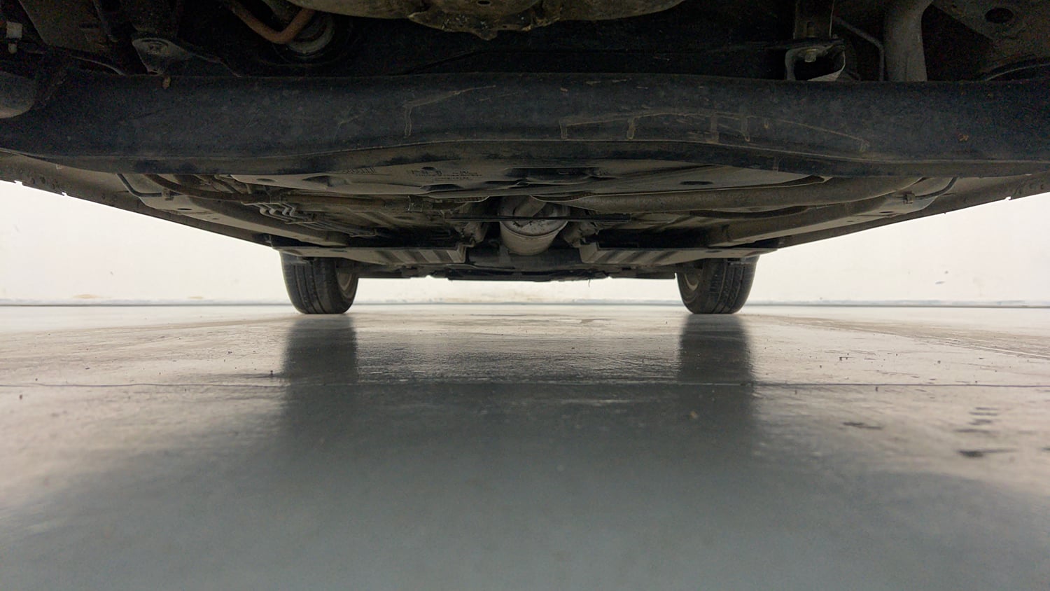 Used 2025 Maruti Suzuki Swift ZXi Plus Petrol Manual extra REAR UNDERBODY VIEW (TAKEN FROM REAR)