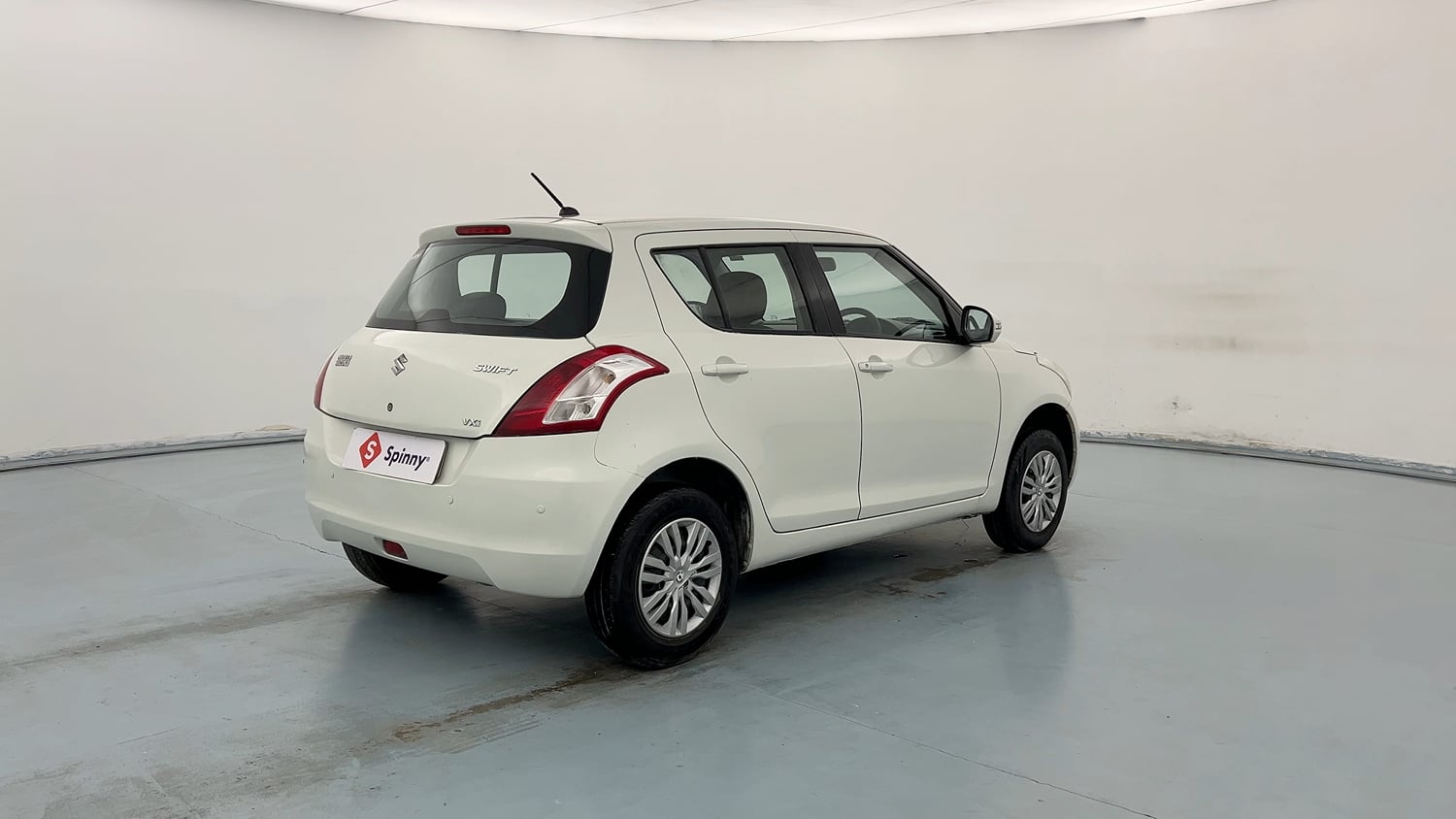 Used 2016 Maruti Suzuki Swift VXi Petrol Manual exterior RIGHT REAR CORNER VIEW
