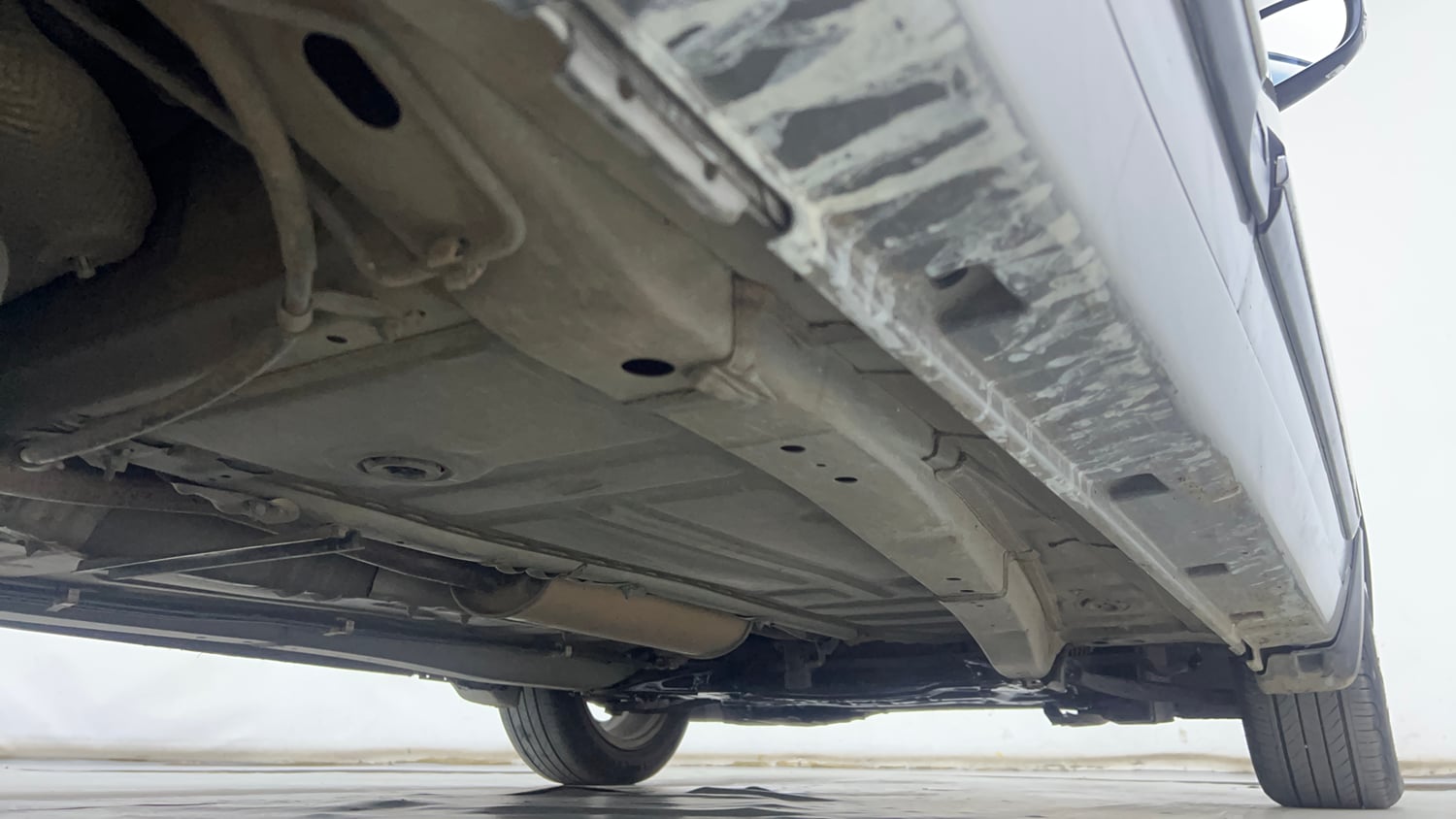Used 2020 Maruti Suzuki Baleno Zeta Automatic Petrol Automatic extra REAR RIGHT UNDERBODY VIEW