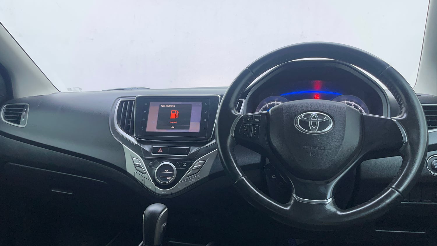 Used 2020 Toyota Glanza V CVT Petrol Automatic interior DASHBOARD VIEW
