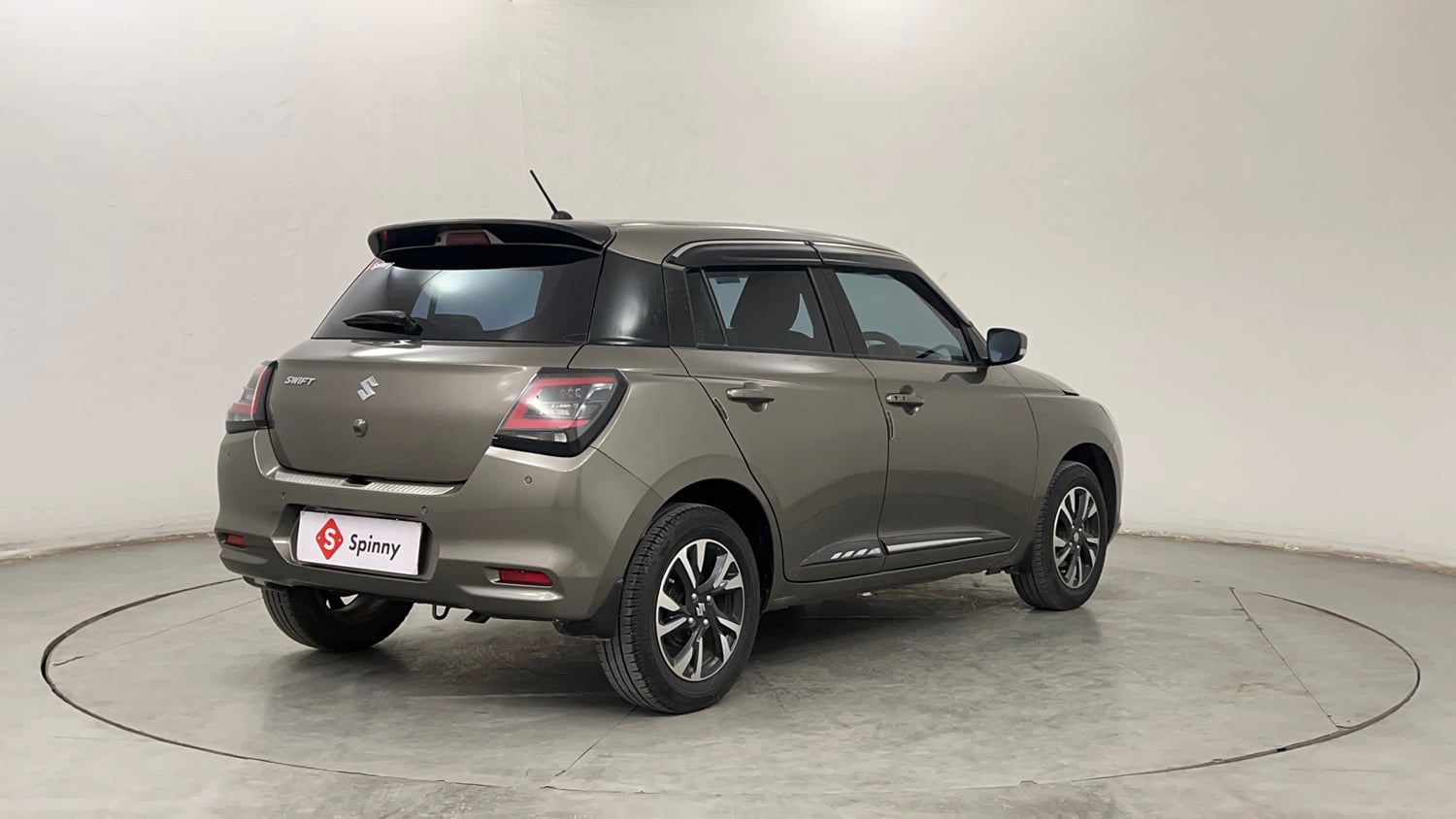 Used 2025 Maruti Suzuki Swift ZXi Plus Petrol Manual exterior RIGHT REAR CORNER VIEW