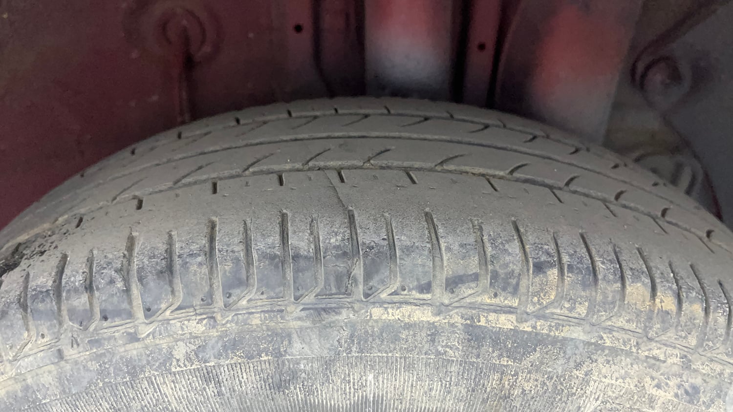 Used 2020 Hyundai Elite i20 Sportz Plus 1.2 Petrol Manual tyres LEFT REAR TYRE TREAD VIEW