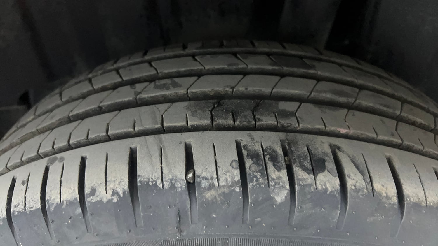 Used 2024 Maruti Suzuki Baleno Alpha AGS Petrol Automatic tyres LEFT REAR TYRE TREAD VIEW