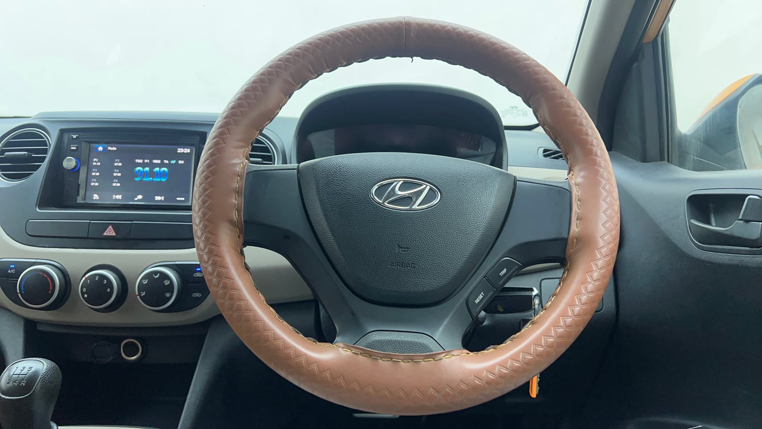 Used 2018 Hyundai Grand i10 Magna 1.2 Kappa VTVT Petrol Manual interior STEERING VIEW