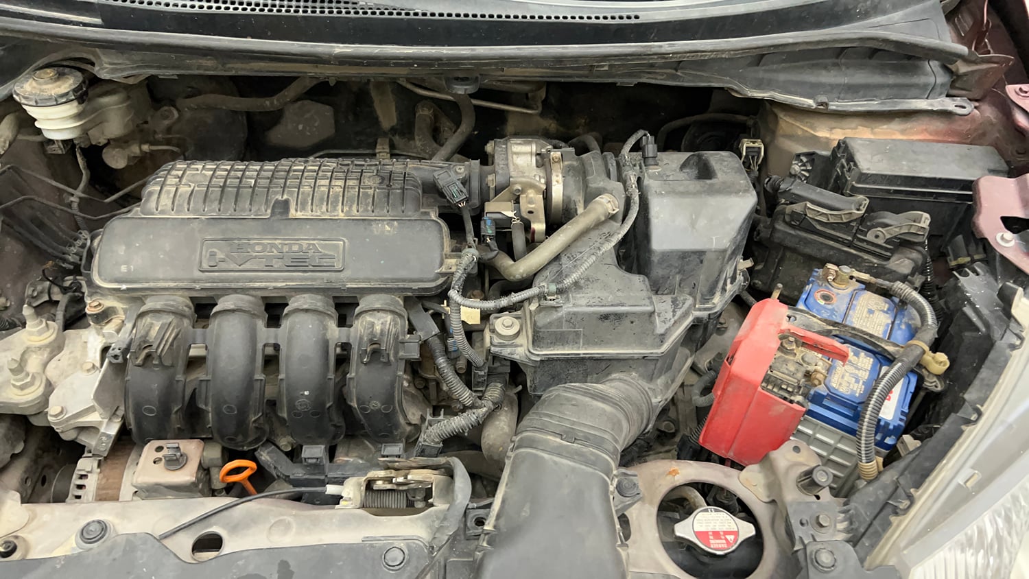 Used 2015 Honda Jazz V AT Petrol Petrol Automatic engine ENGINE LEFT SIDE VIEW
