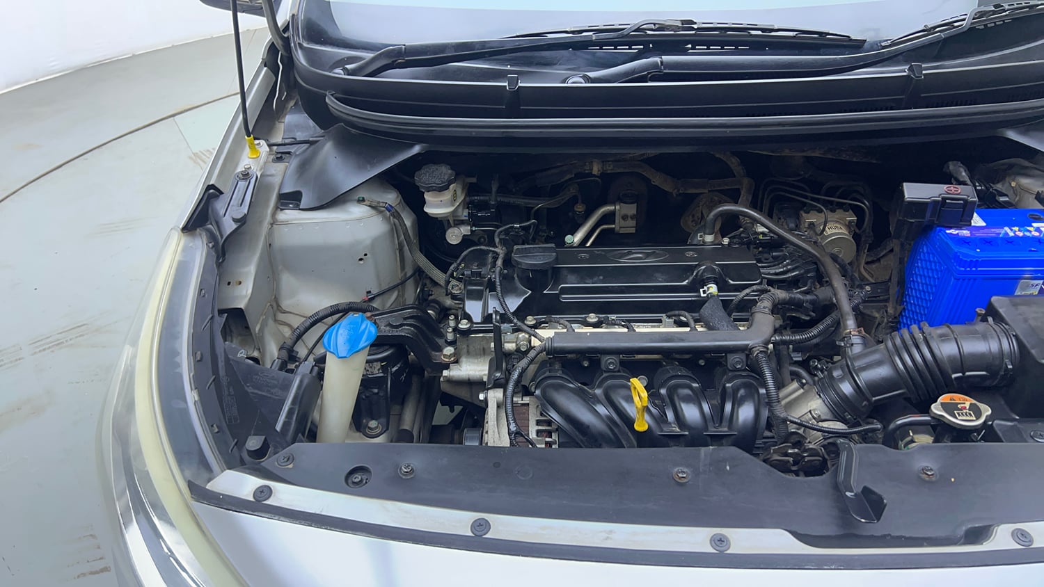 Used 2015 Hyundai Elite i20 Sportz 1.2 Petrol Manual engine ENGINE RIGHT SIDE VIEW