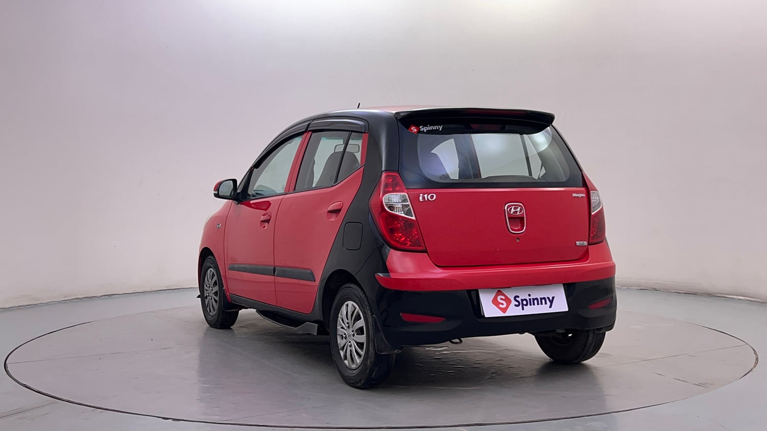 Used 2013 Hyundai i10 Magna 1.2 Kappa2 Petrol Manual exterior LEFT REAR CORNER VIEW