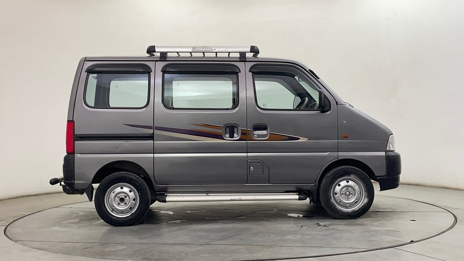 Used 2020 Maruti Suzuki Eeco 5 STR WITH A/C+HTR Petrol Manual exterior RIGHT SIDE VIEW