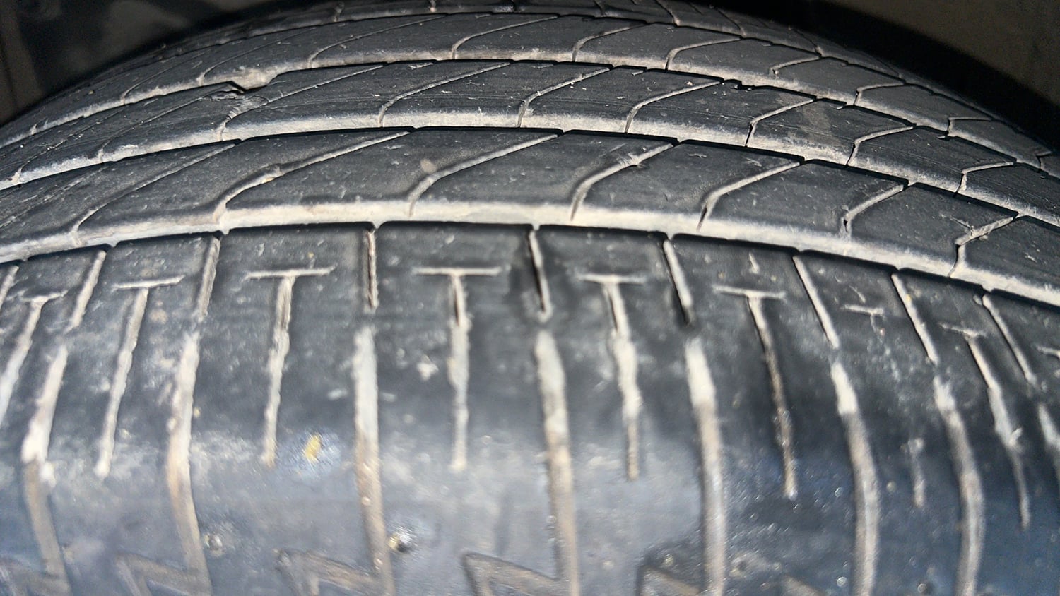 Used 2024 Honda Elevate ZX MT Petrol Manual tyres LEFT FRONT TYRE TREAD VIEW