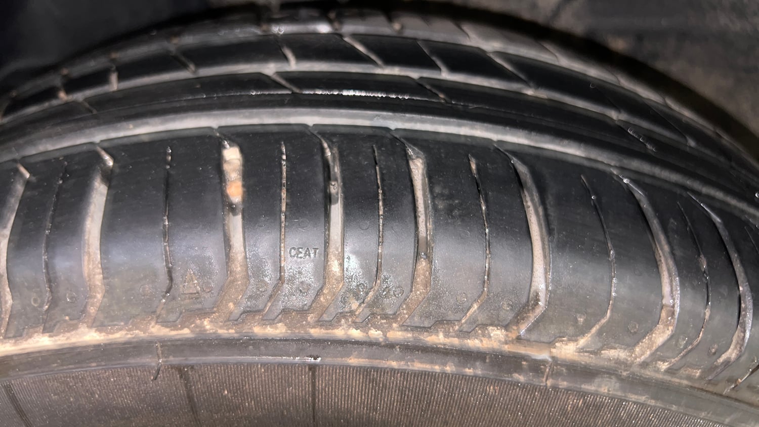 Used 2023 Tata Punch Adventure Rhythm Pack MT Petrol Manual tyres RIGHT REAR TYRE TREAD VIEW