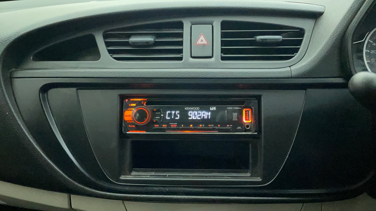 Used 2020 Maruti Suzuki Alto 800 LXi Petrol Manual interior MUSIC SYSTEM & AC CONTROL VIEW