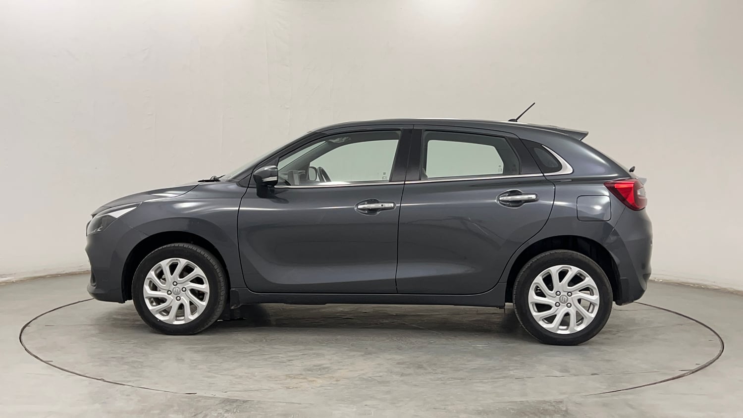 Used 2024 Maruti Suzuki Baleno Zeta MT CNG Cng Manual exterior LEFT SIDE VIEW
