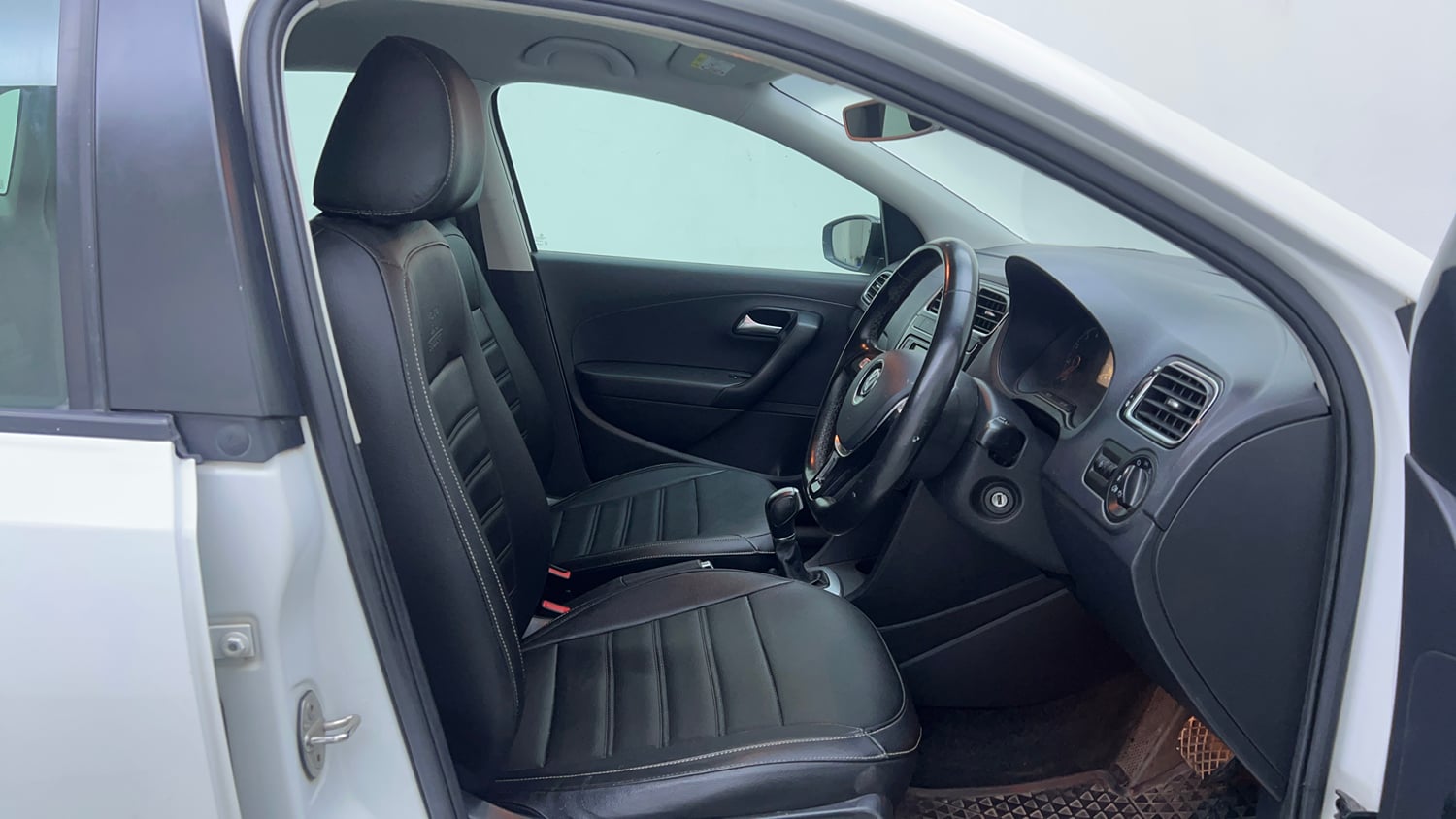 Used 2021 Volkswagen Polo GT Petrol Automatic interior RIGHT SIDE FRONT DOOR CABIN VIEW