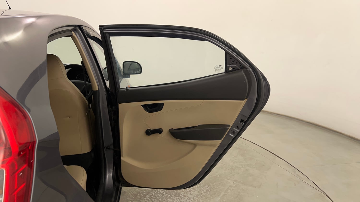 Used 2017 Hyundai Eon Magna + Petrol Manual interior RIGHT REAR DOOR OPEN VIEW