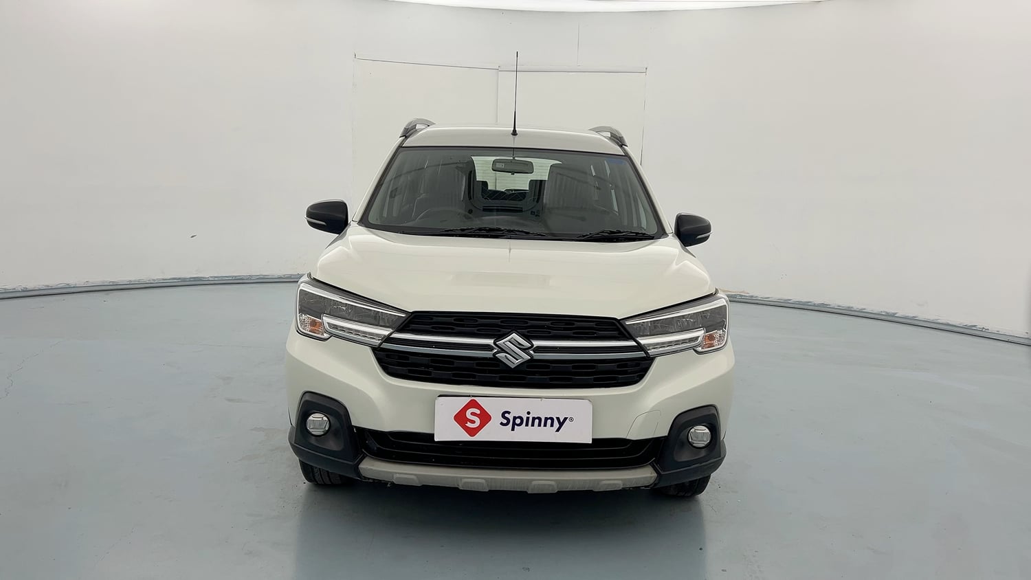Used 2021 Maruti Suzuki XL6 Zeta AT Petrol Petrol Automatic exterior FRONT VIEW