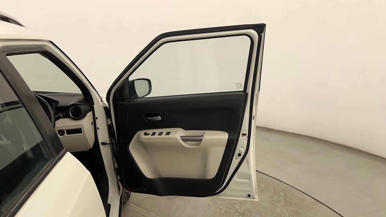 Used 2022 Maruti Suzuki Ignis Zeta 1.2 MT Petrol Manual interior RIGHT FRONT DOOR OPEN VIEW