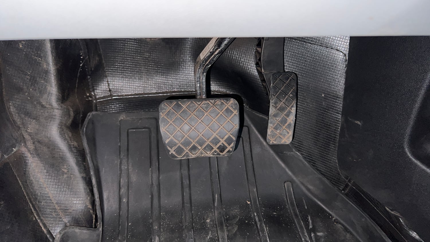 Used 2026 Skoda Kylaq Signature AT Petrol Automatic interior PEDALS VIEW