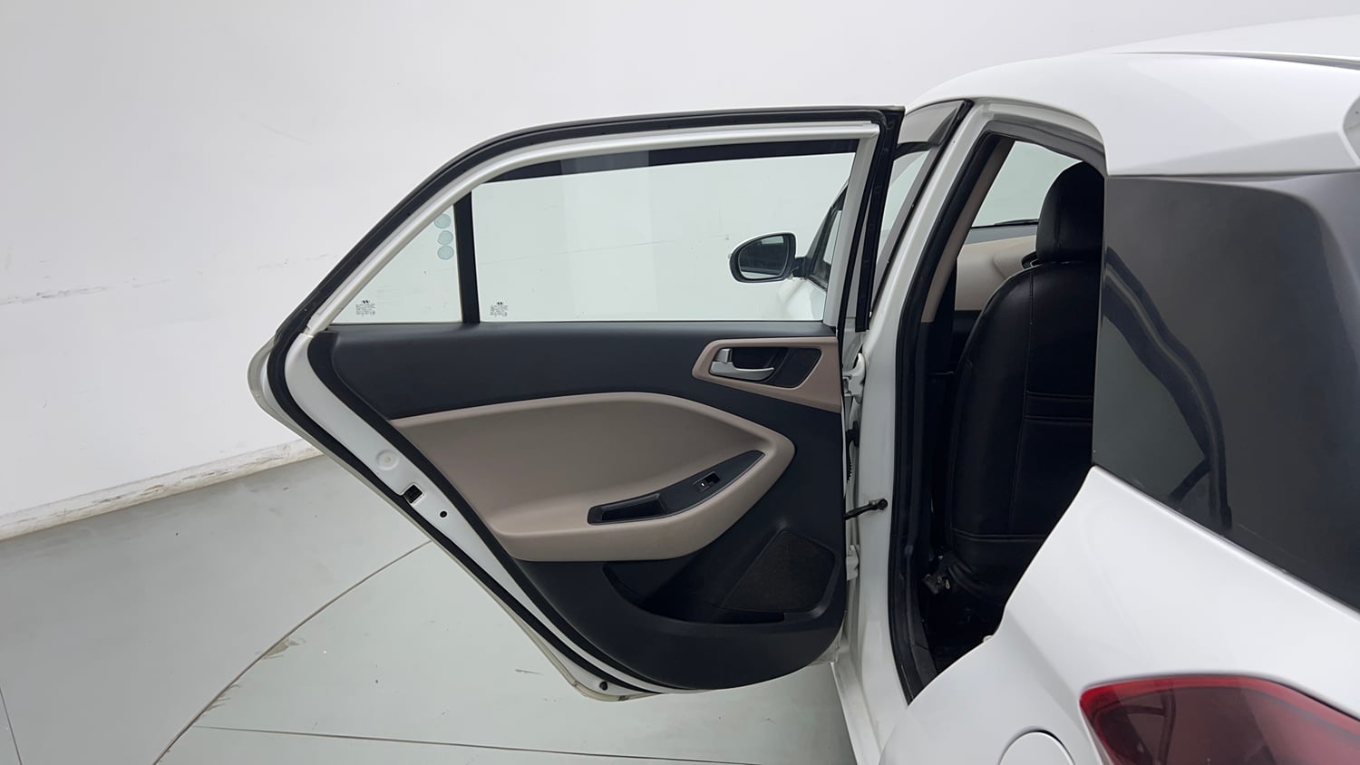 Used 2020 Hyundai Elite i20 Sportz Plus 1.2 Petrol Manual interior LEFT REAR DOOR OPEN VIEW
