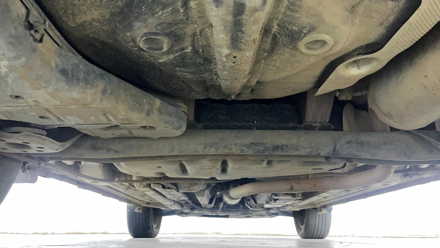 Used 2023 Hyundai Venue SX 1.5 CRDi Diesel Manual extra REAR UNDERBODY VIEW (TAKEN FROM REAR)