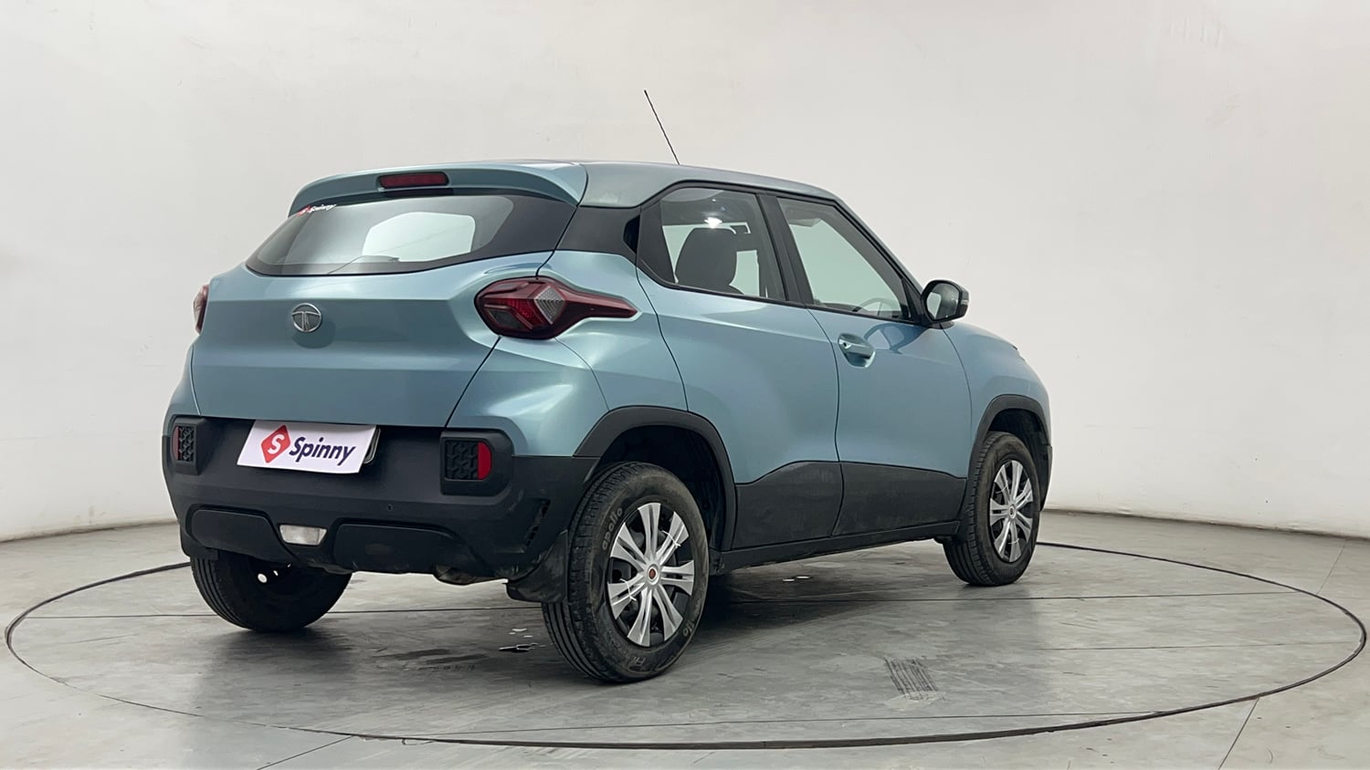 Used 2023 Tata Punch Adventure MT Petrol Manual exterior RIGHT REAR CORNER VIEW