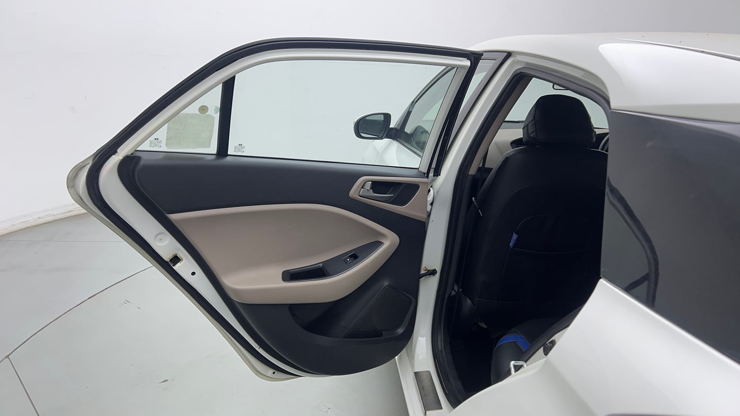 Used 2016 Hyundai Elite i20 Asta 1.2 (O) Petrol Manual interior LEFT REAR DOOR OPEN VIEW