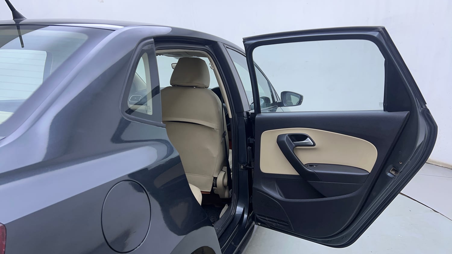 Used 2018 Volkswagen Ameo Highline1.2L Plus (P) 16 Alloy Petrol Manual interior RIGHT REAR DOOR OPEN VIEW