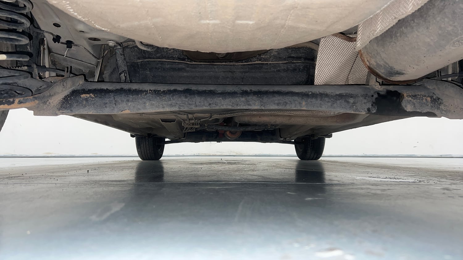 Used 2016 Ford Figo Aspire Trend 1.2 Ti-VCT Petrol Manual extra REAR UNDERBODY VIEW (TAKEN FROM REAR)