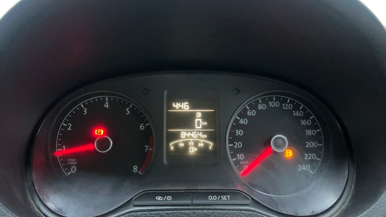 Used 2018 Volkswagen Ameo Highline1.2L Plus (P) 16 Alloy Petrol Manual interior CLUSTERMETER VIEW