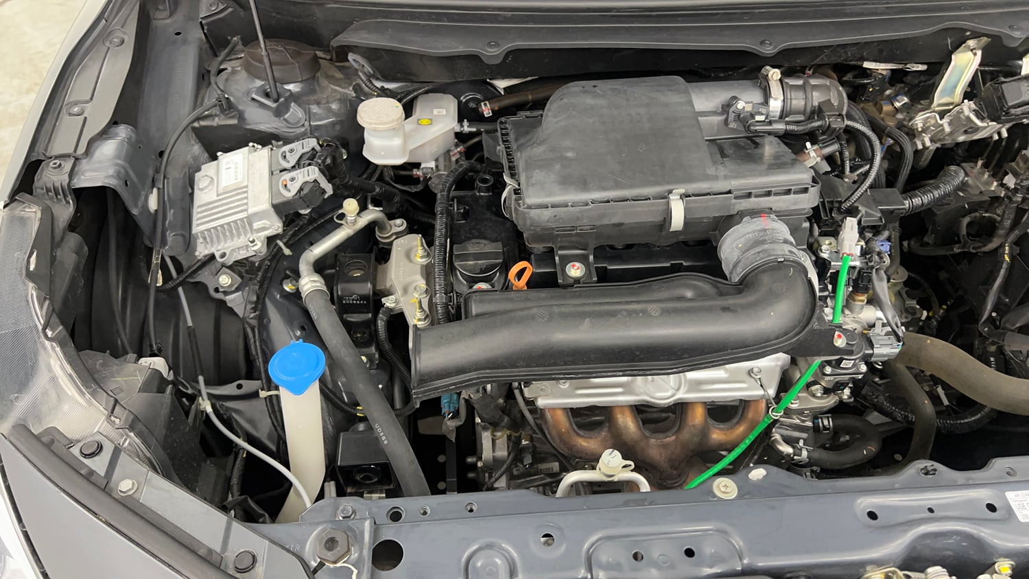 Used 2024 Maruti Suzuki Baleno Zeta MT CNG Cng Manual engine ENGINE RIGHT SIDE VIEW