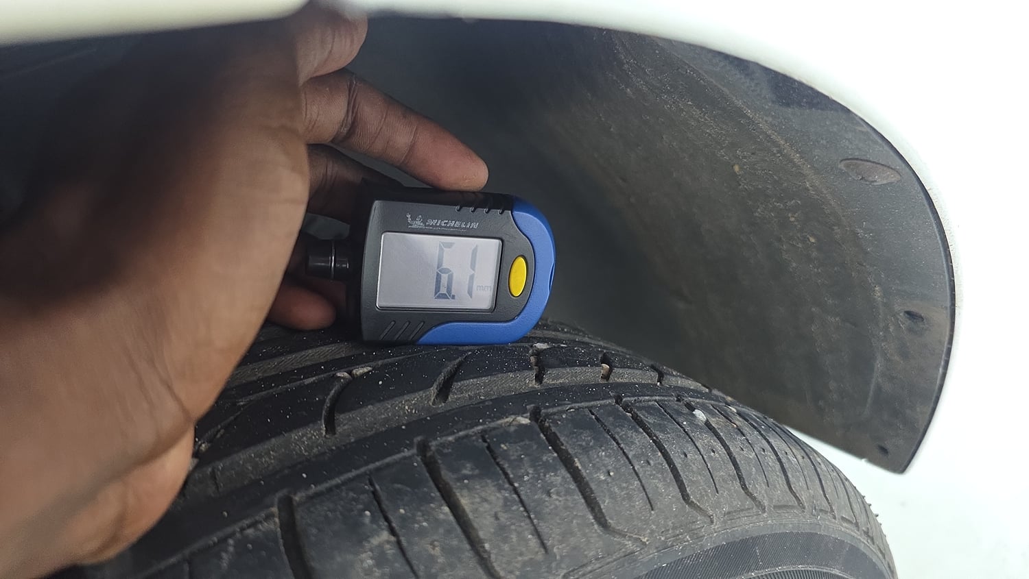Used 2019 Hyundai Elite i20 Asta 1.2 (O) Petrol Manual tyres LEFT REAR TYRE TREAD VIEW