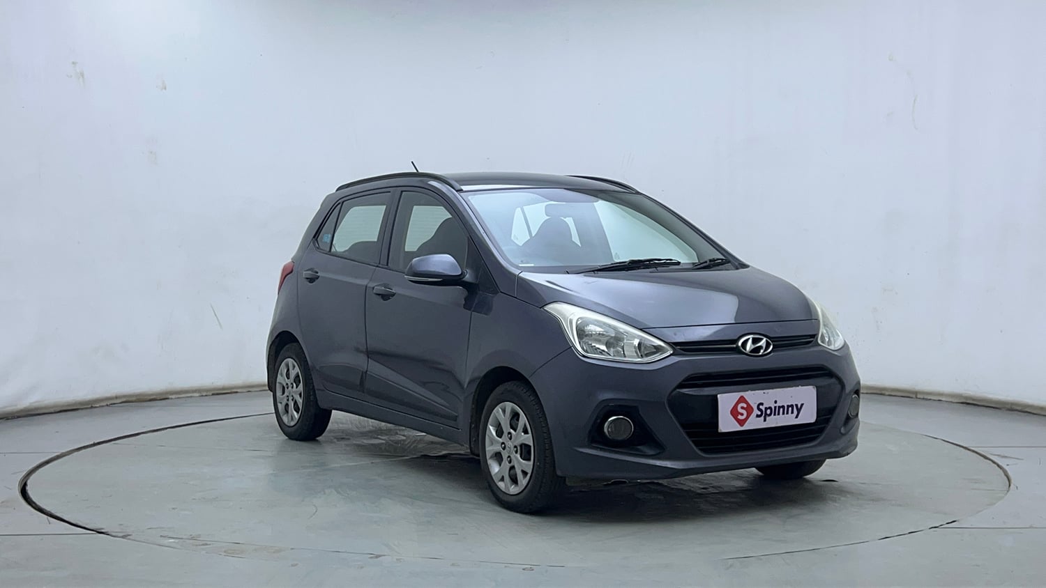 Used 2016 Hyundai Grand i10 Sportz 1.2 Kappa VTVT Petrol Manual exterior RIGHT FRONT CORNER VIEW