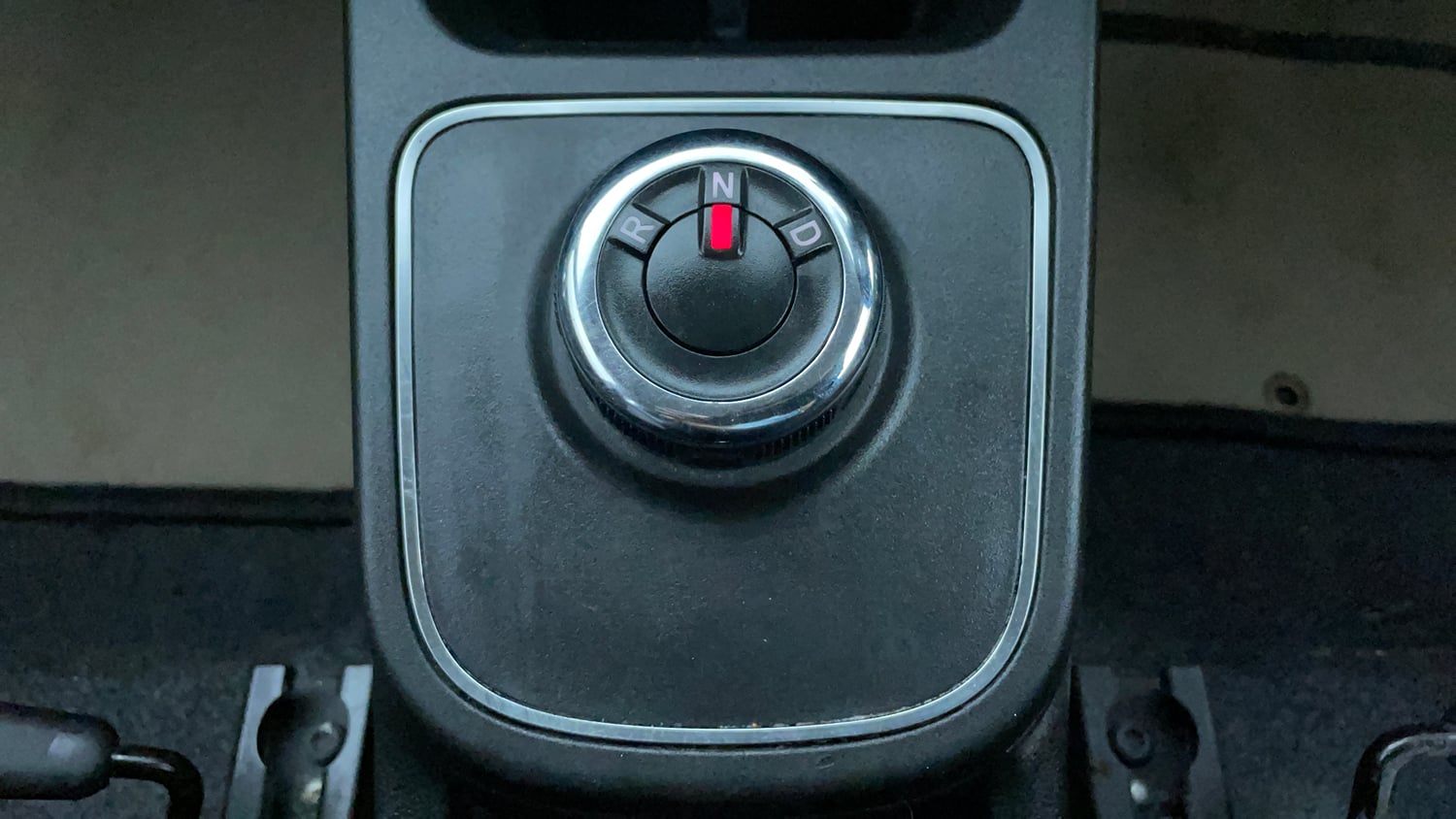 Used 2019 Renault Kwid 1.0 RXT AMT Opt Petrol Automatic interior GEAR  KNOB VIEW