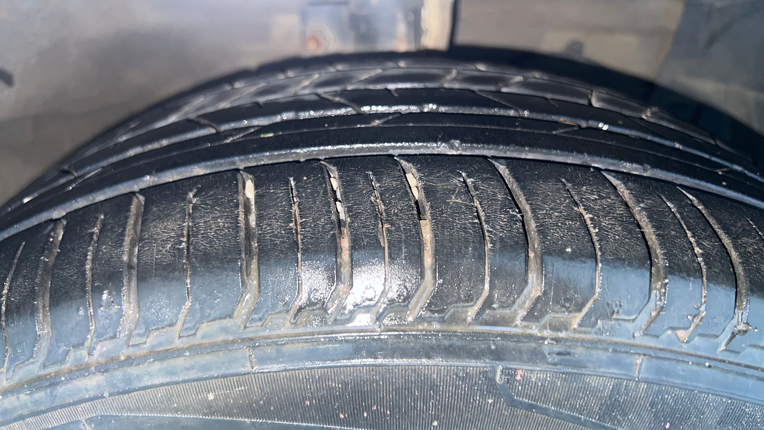 Used 2015 Maruti Suzuki Ciaz ZXi Petrol Manual tyres RIGHT FRONT TYRE TREAD VIEW