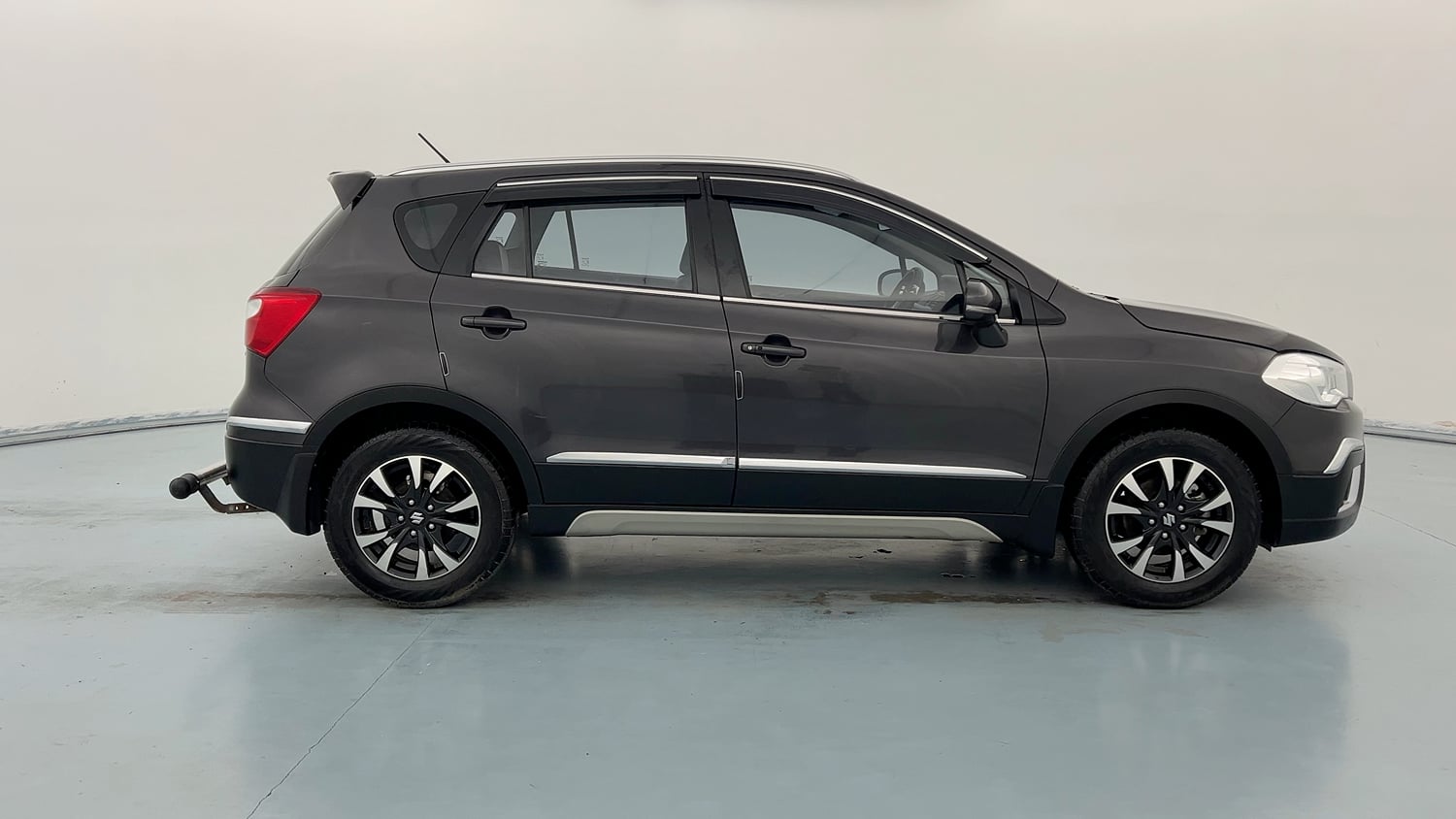 Used 2022 Maruti Suzuki S-Cross Zeta Petrol Manual exterior RIGHT SIDE VIEW