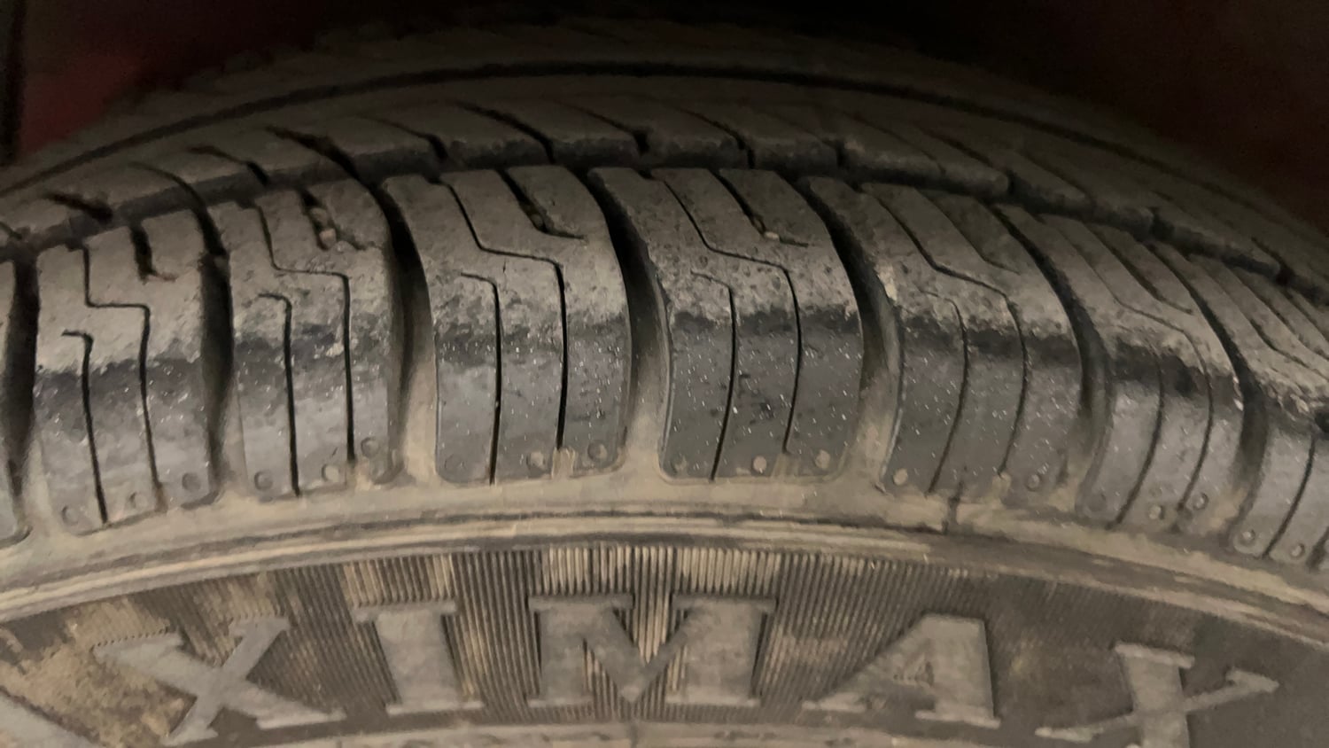 Used 2015 Hyundai Xcent S 1.2 Petrol Manual tyres RIGHT REAR TYRE TREAD VIEW