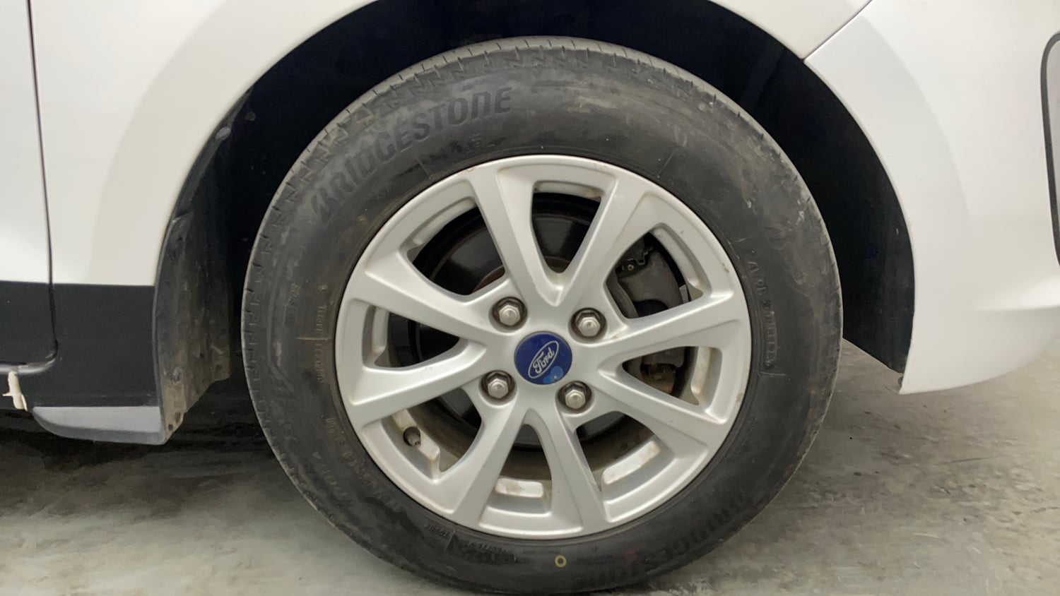 Used 2019 Ford Figo Titanium 1.5 Ti-VCT AT Petrol Automatic tyres RIGHT FRONT TYRE RIM VIEW