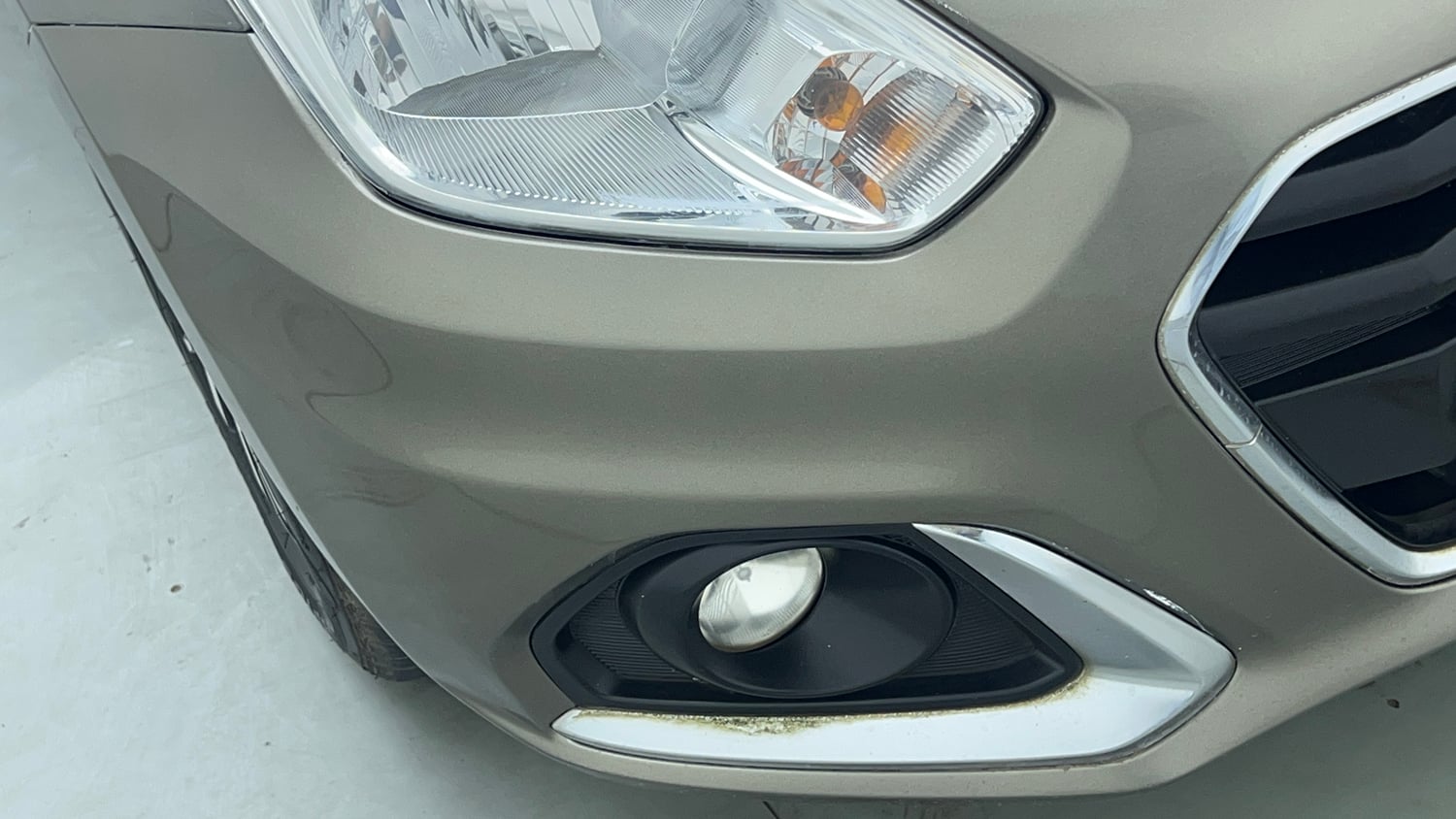 Used 2020 Maruti Suzuki Dzire VXi AGS Petrol Automatic dents MINOR DENT