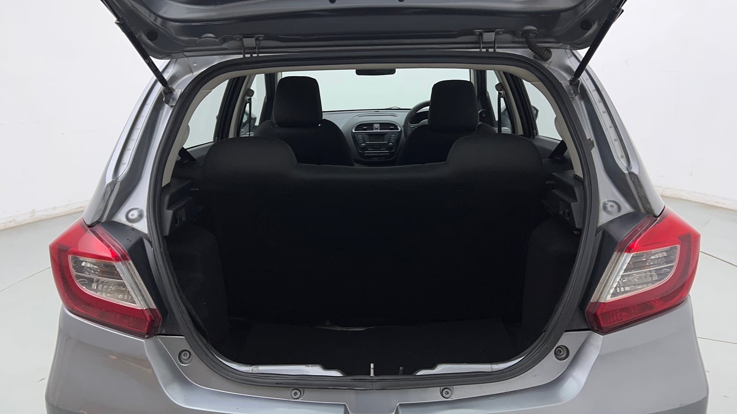 Used 2018 Tata Tiago Revotron XZ Petrol Manual interior DICKY INSIDE VIEW