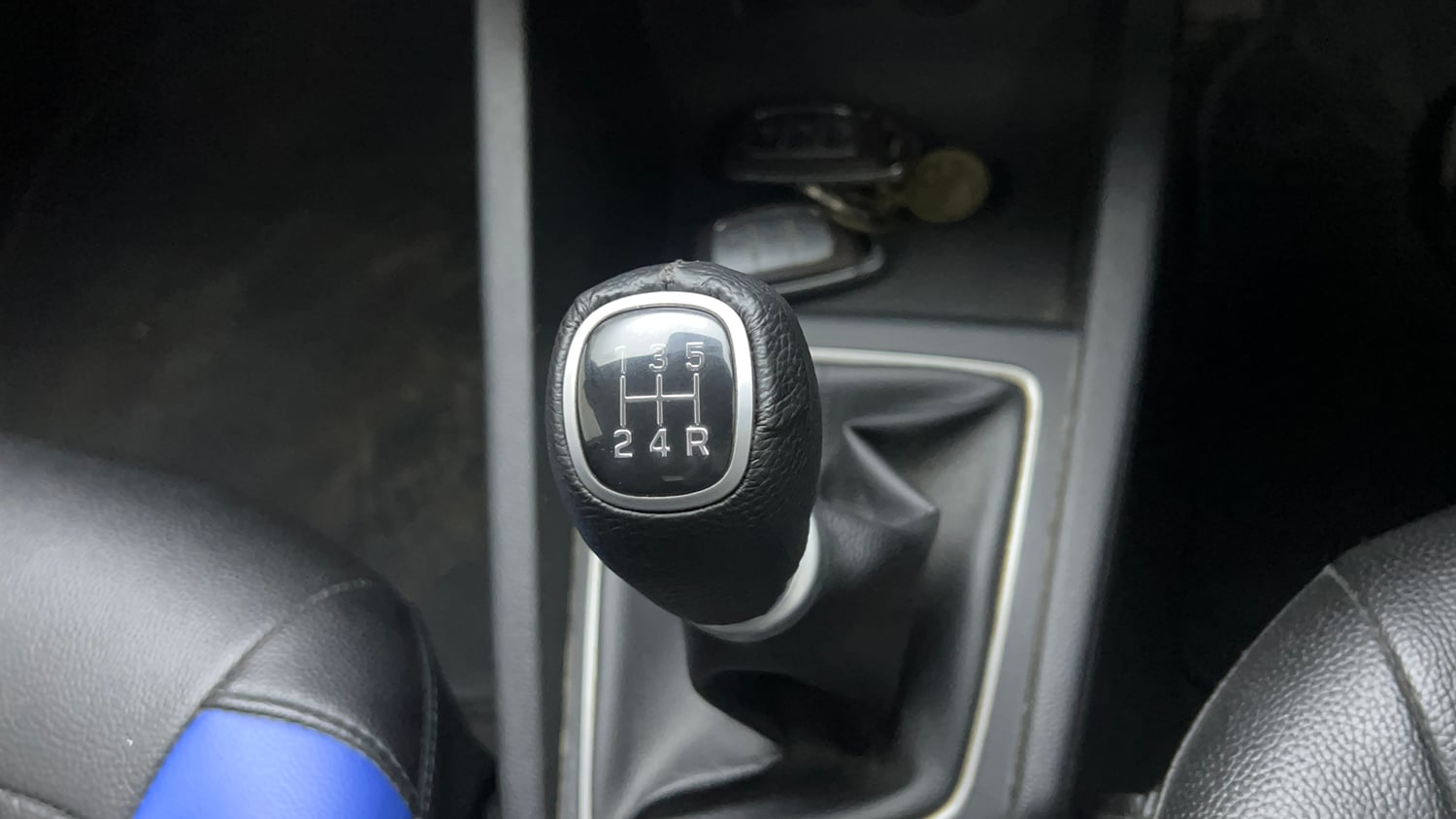 Used 2016 Hyundai Elite i20 Asta 1.2 (O) Petrol Manual interior GEAR  KNOB VIEW