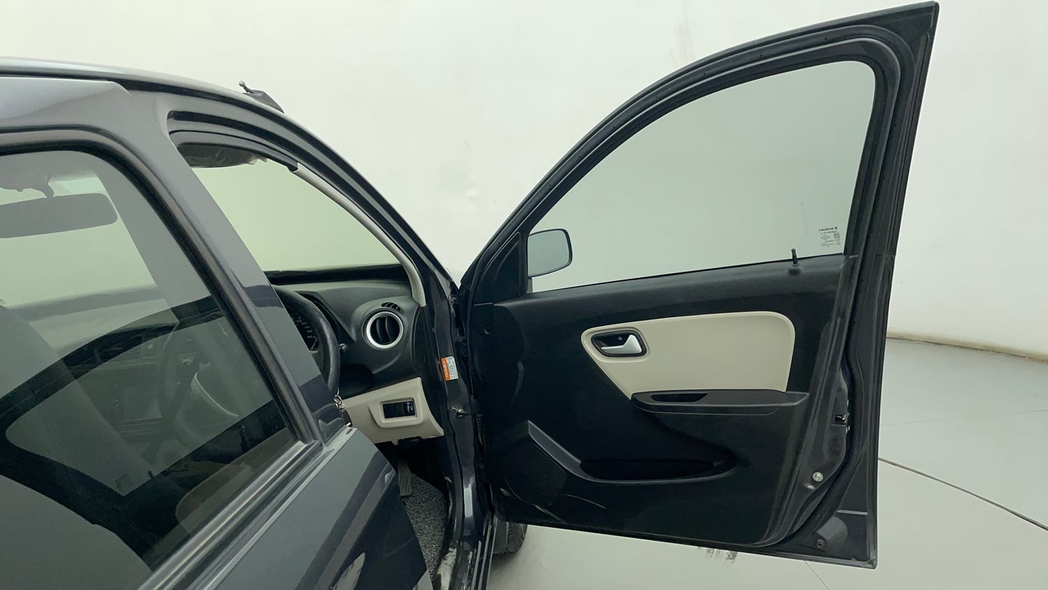 Used 2022 Maruti Suzuki Alto 800 LXi (O) Petrol Manual interior RIGHT FRONT DOOR OPEN VIEW